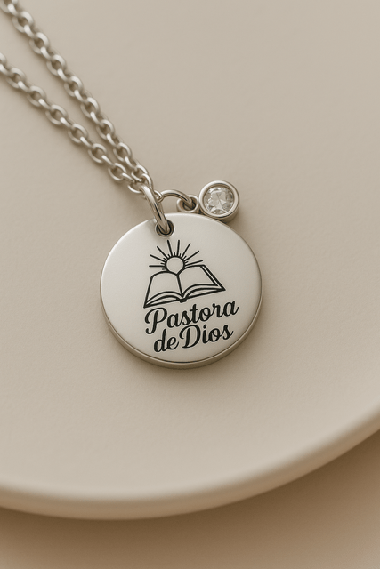 Pastora de Dios Necklace - Jannan Memories